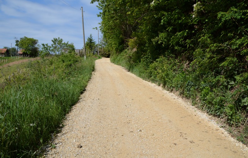 NASTAVLJENO JE ODRŽAVANJE NERAZVRSTANIH CESTA I ODVODNIH JARAKA NA PODRUČJU OPĆINE GORNJA STUBICA