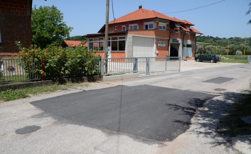 NASTAVLJENO JE ODRŽAVANJE NERAZVRSTANIH CESTA NA PODRUČJU OPĆINE GORNJA STUBICA