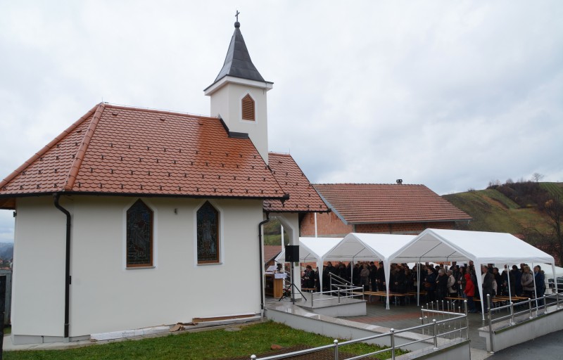 POVODOM BLAGDANA SVETE KATARINE JUČER U JAKŠINCU ODRŽANA SVETA MISA