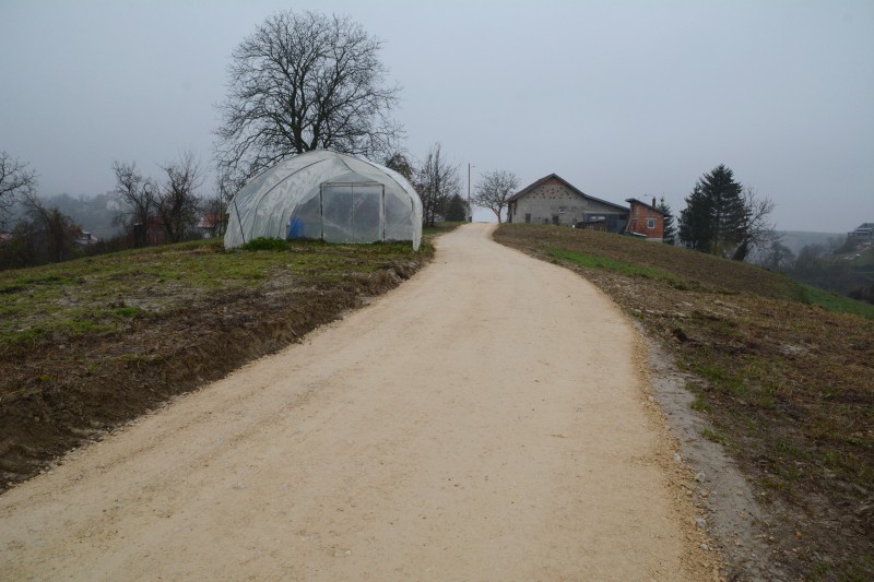 NASTAVLJENO JE S ODRŽAVANJEM NERAZVRSTANIH MAKADAMSKIH CESTA NA PODRUČJU OPĆINE GORNJA STUBICA