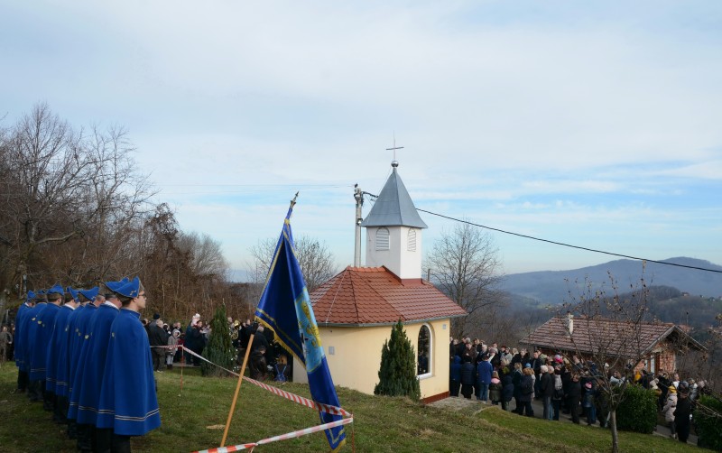 ODRŽANO TRADICIONALNO GODIŠNJE PROŠTENJE KOD KAPELE SVETOG STJEPANA U HUMU STUBIČKOM