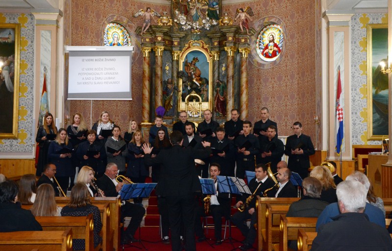 ODRŽAN KORIZMENI KONCERT