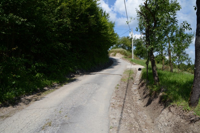 NASTAVLJENO JE ODRŽAVANJE NERAZVRSTANIH CESTA NA PODRUČJU OPĆINE GORNJA STUBICA
