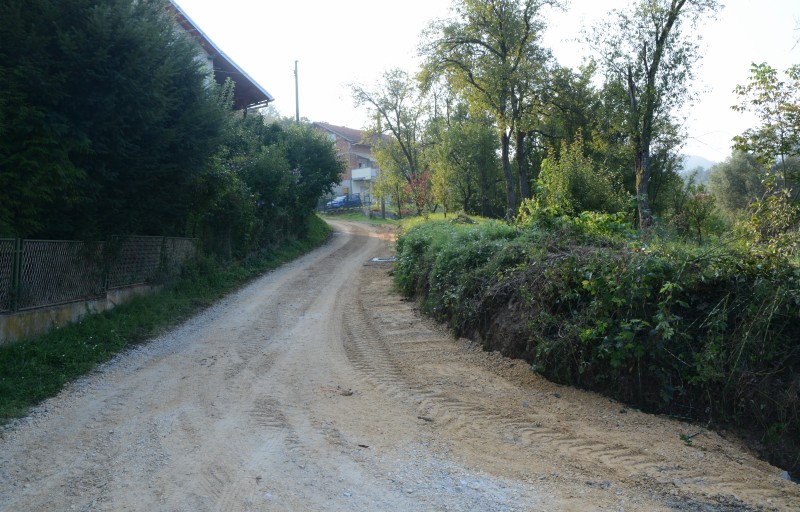 NASTAVLJENO JE ODRŽAVANJE NERAZVRSTANIH CESTA NA PODRUČJU OPĆINE GORNJA STUBICA