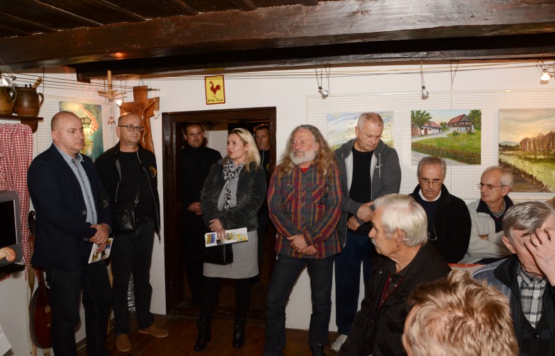 U GALERIJI POD LIPOM OTVORENA IZLOŽBA SLIKA S DRUGE LIKOVNE KOLONIJE U ORGANIZACIJI UBDR 