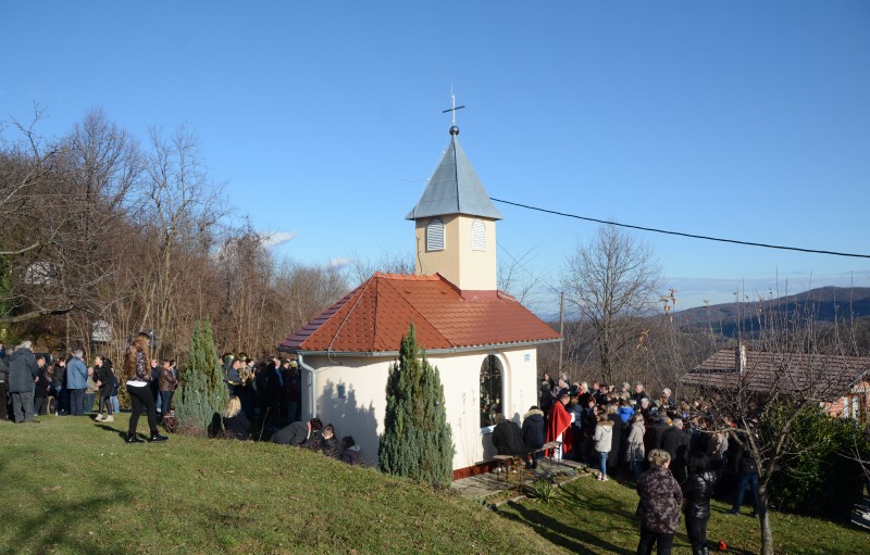 ODRŽANO TRADICIONALNO GODIŠNJE PROŠTENJE KOD KAPELE SVETOG STJEPANA U HUMU STUBIČKOM