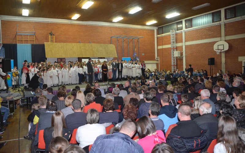 ODRŽAN TRADICIONALNI NOVOGODIŠNJI KONCERT 