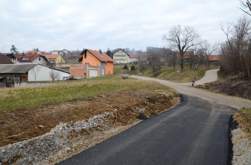 ASFALTIRANA OPĆINSKA NERAZVRSTANA CESTA NC-3-054 U NASELJU HUM STUBIČKI 