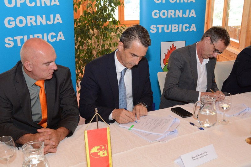 Općinski načelnik Jasmin Krizmanić domaćin potpisivanju Ugovora za sanaciju gotovo 3 km državne ceste D307