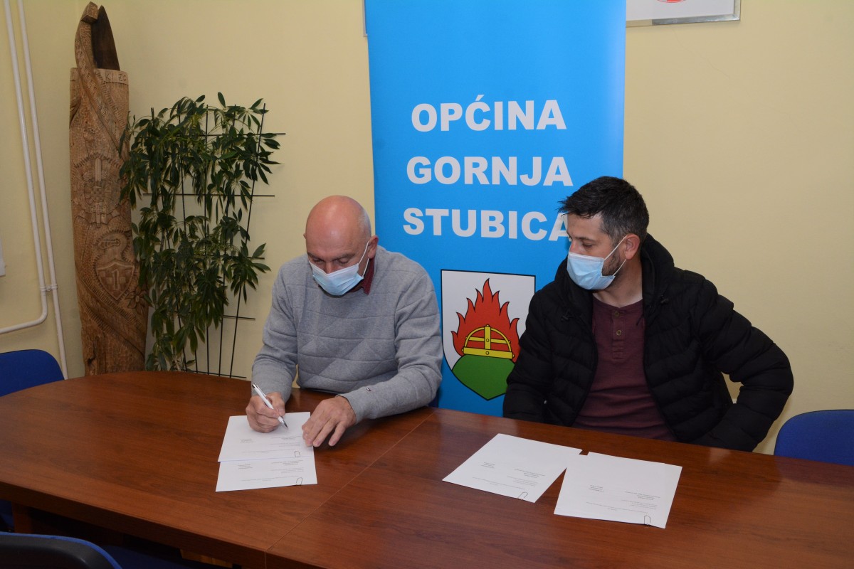 POTPISAN UGOVOR O PRIJENOSU FINANCIJSKIH SREDSTAVA IZ PRORAČUNA OPĆINE GORNJA STUBICA ZA ZADOVOLJAVANJE JAVNIH POTREBA U SPORTU SPORTSKOJ ZAJEDNICI OPĆINE GORNJA STUBICA U 2021. GODINI