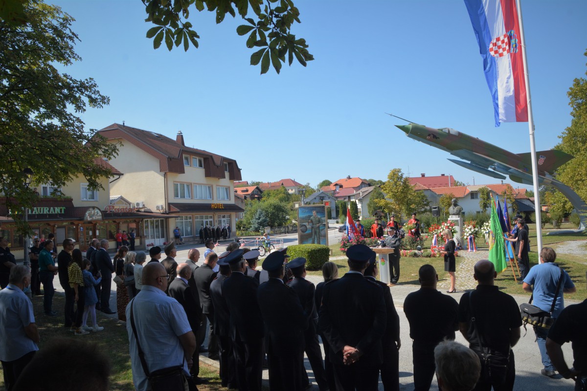 U SPOMEN NA HEROJA DOMOVINSKOG RATA RUDOLFA PEREŠINA U GORNJOJ STUBICI ODRŽANI XXIV. SUSRETI ZA RUDIJA