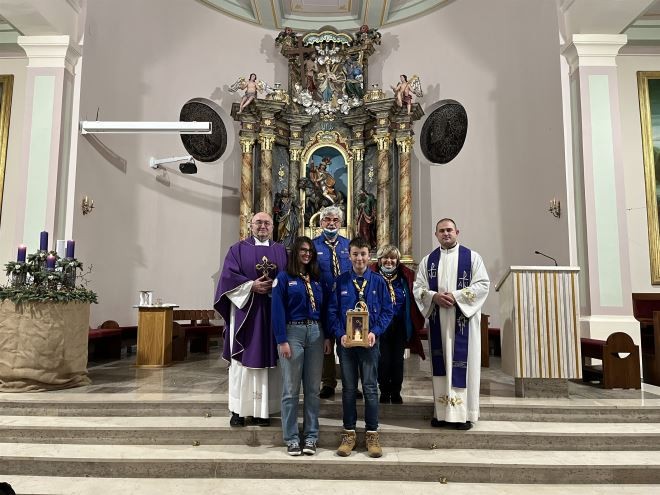 Betlehemsko svjetlo stiglo u gornjostubičku crkvu
