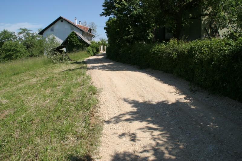 UREĐEN PUT U NASELJU FUČKI U SVETOM MATEJU