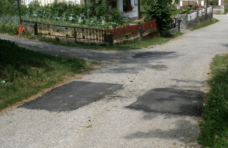 OPĆINA GORNJA STUBICA VRŠI SANACIJU NERAZVRSTANIH CESTA NA SVOM PODRUČJU