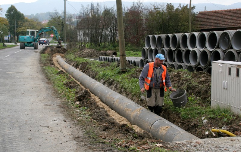 RADOVI NA LOKALNOJ CESTI LC 22093