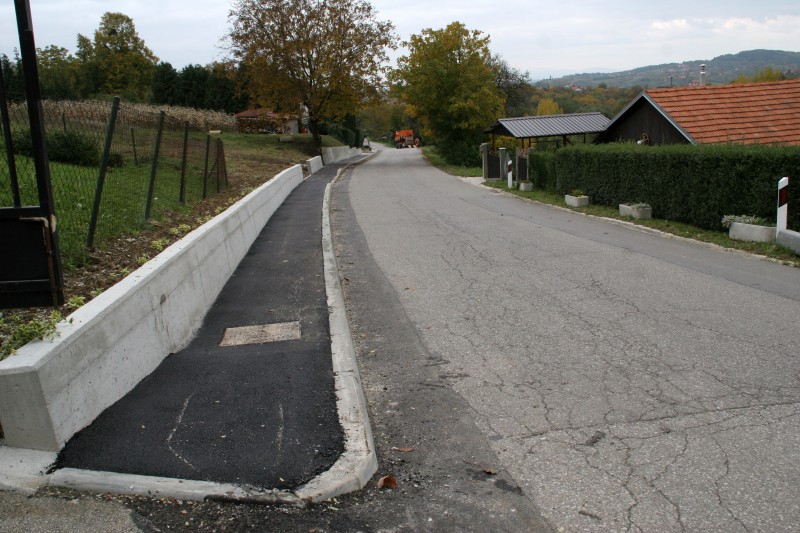 ASFALTIRANJE NOGOSTUPA U SVETOM MATEJU