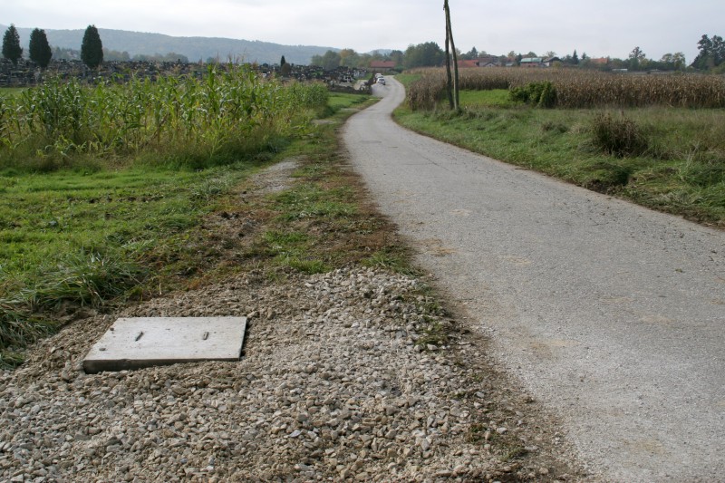 IZVRŠENA POSTAVA REVIZIJSKIH OKNA U ULICI TITUŠA BREZOVAČKOG