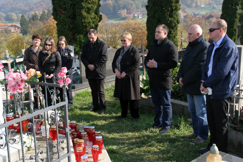 ODAVANJE POČASTI POGINULIM HRVATSKIM BRANITELJIMA