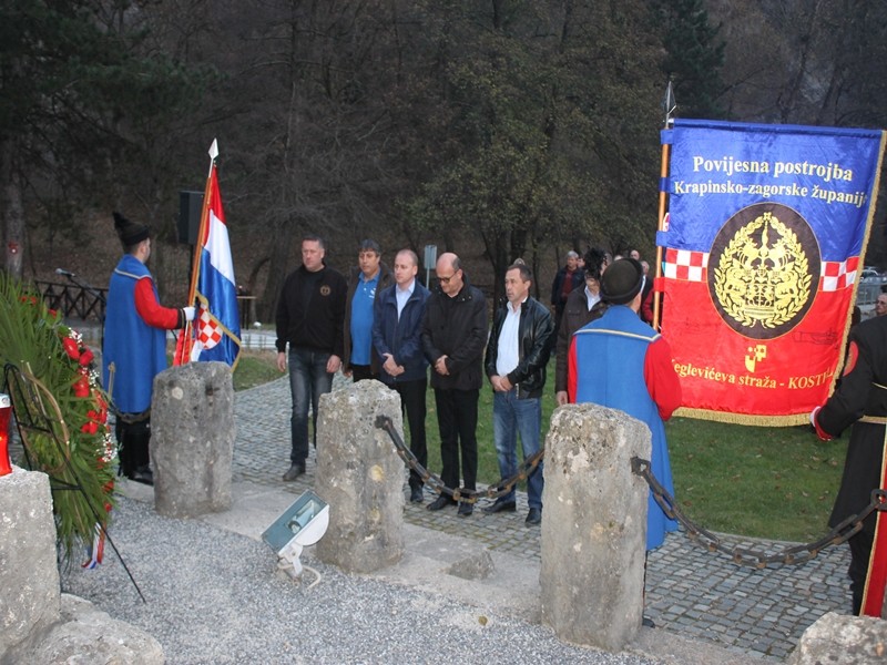 KOD SPOMENIKA HRVATSKOJ HIMNI U ZELENJAKU OBILJEŽENA OBLJETNICA PADA VUKOVARA