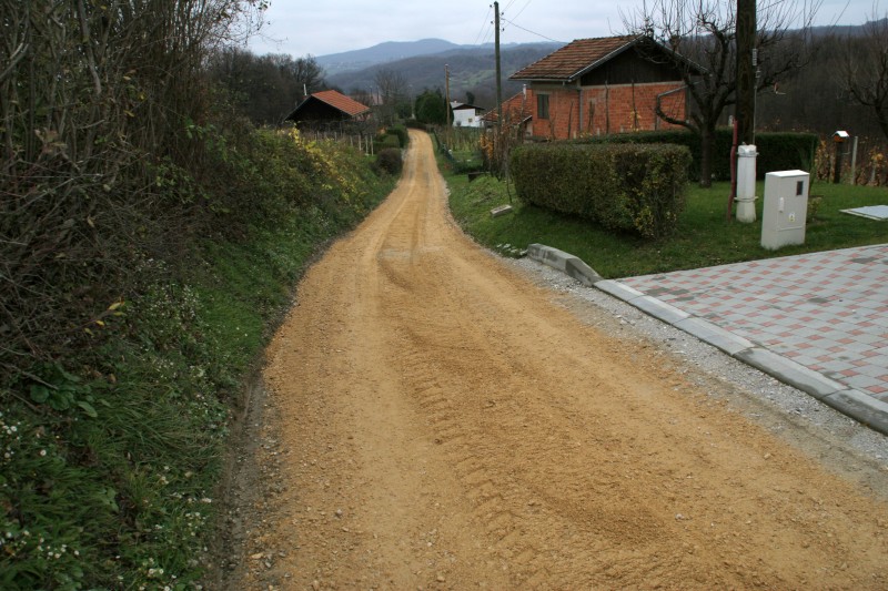 SANIRAN PUT U ZASEOKU PIKCI U MODROVCU