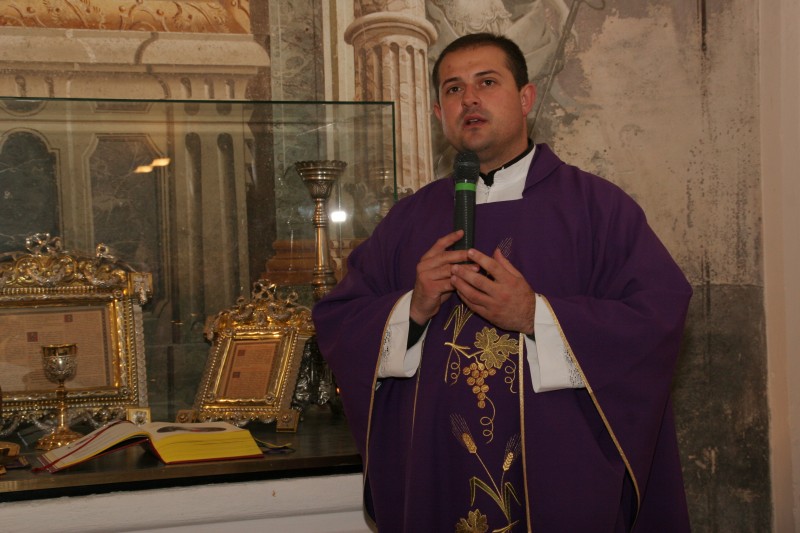 SVEČANO MISNO SLAVLJE U KAPELI SVETOG FRANJE KSAVERSKOG U MUZEJU SELJAČKIH BUNA