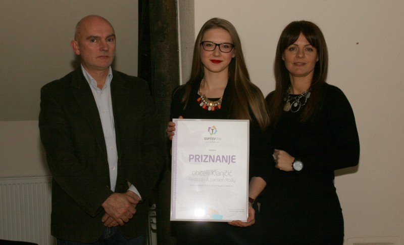 DODJELA PRIZNANJA POVODOM EKOLOŠKO- EDUKATIVNE AKCIJE UREDIMO GUPČEV KRAJ 2015.