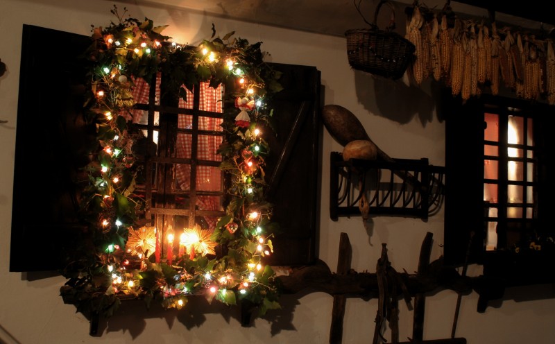 OSVJETLJAVANJE DESETOG ADVENTSKOG PROZORA