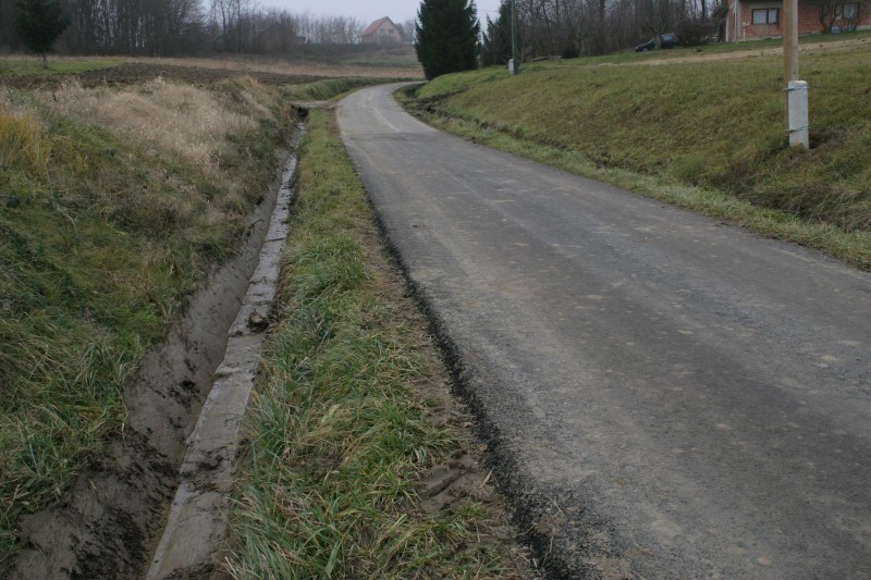 ISKOP ODVODNOG JARKA PREMA PELESKIMA I ŠOBAKIMA