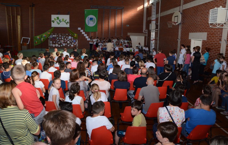 U PETAK OBILJEŽEN DAN OSNOVNE ŠKOLE MATIJE GUPCA GORNJA STUBICA