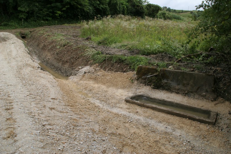 UREĐEN PROSTOR OKO IZVORA VODE 