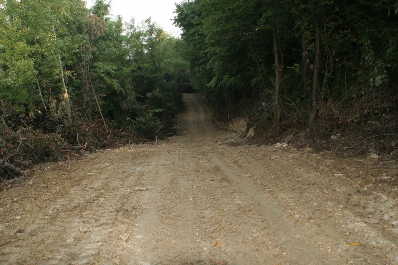 UREĐEN I SANIRAN OPĆINSKI PUT U JAKŠINCU
