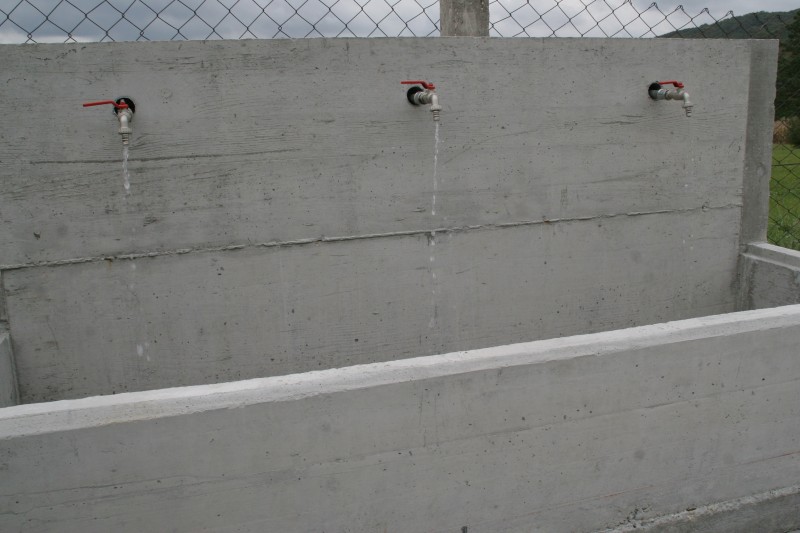 IZGRAĐENE NOVE SLAVINE ZA VODU NA MJESNOM GROBLJU U GORNJOJ STUBICI