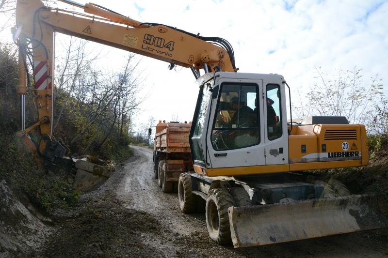 NASTAVLJENI RADOVI NA IZGRADNJI ŽUPANIJSKE CESTE SVETI MATEJ - PLANINA GORNJA