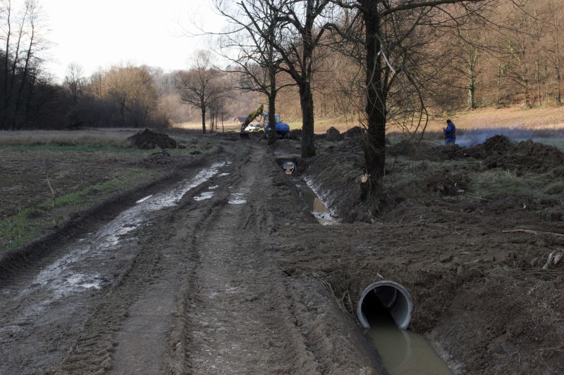 ISKOPI ODVODNIH KANALA U PASANSKOJ GORICI